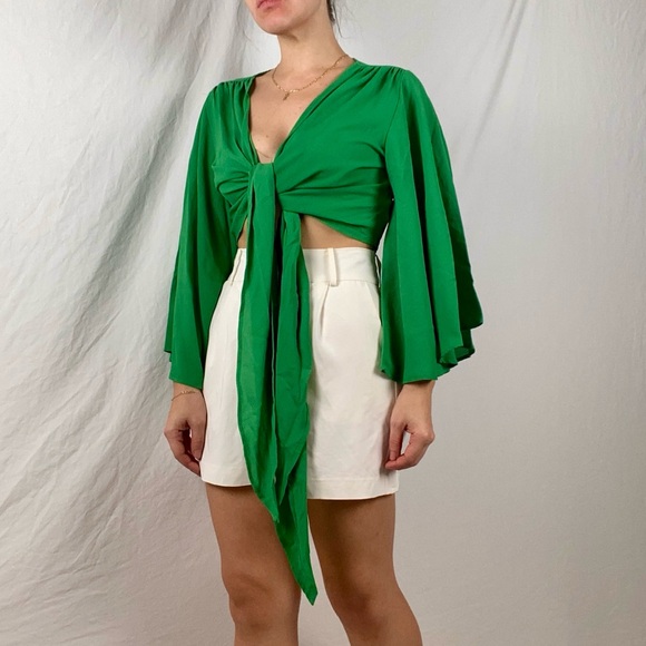 Green wrap around top or knot in front. - Picture 2 of 3